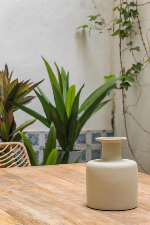 Casa Boma Lisboa - Design Apartment With Private Vegetal Terrace - Lapa VII Exterior foto